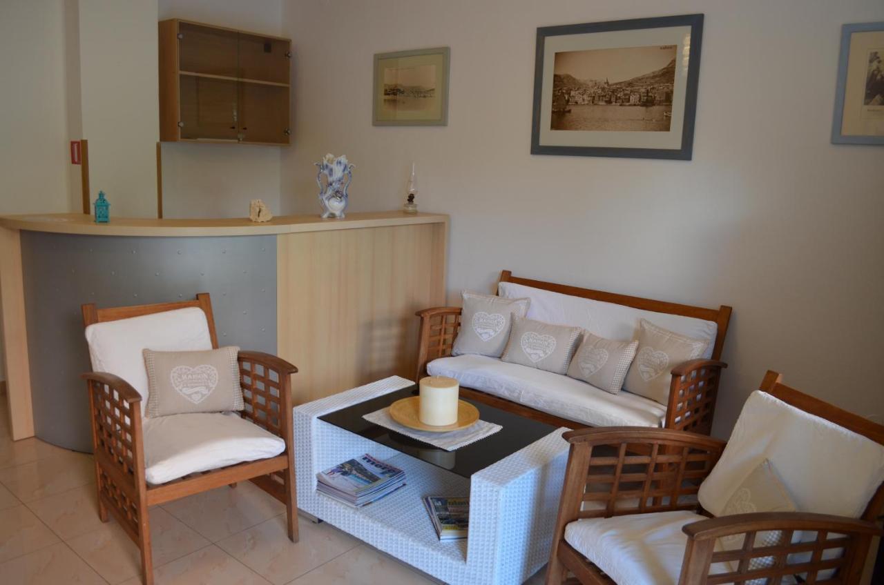 Apartments Leticia I Baska  Bagian luar foto